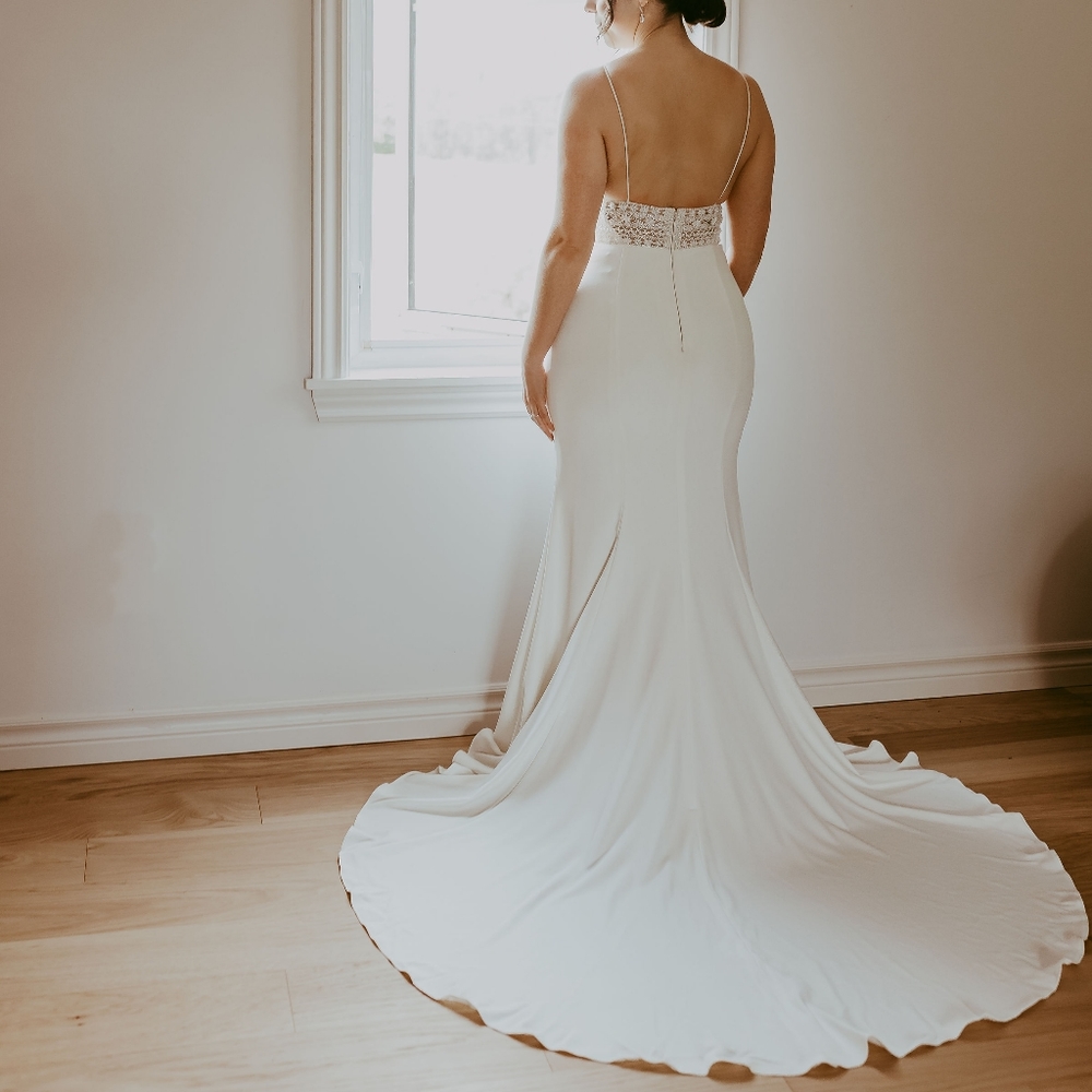 Wedding dress